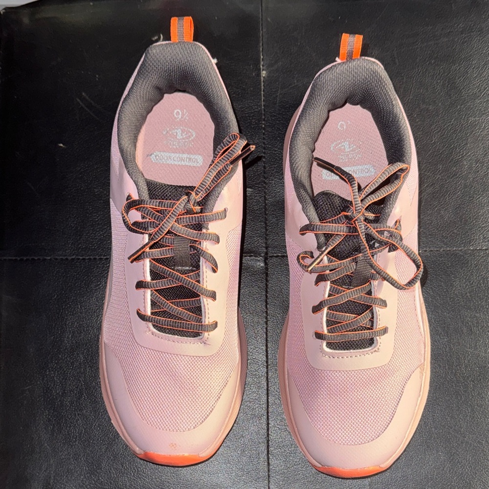 Men’s Size 9.5 Athletic Sneakers Shoes Mauve Mesh Casual Walking Running Sports